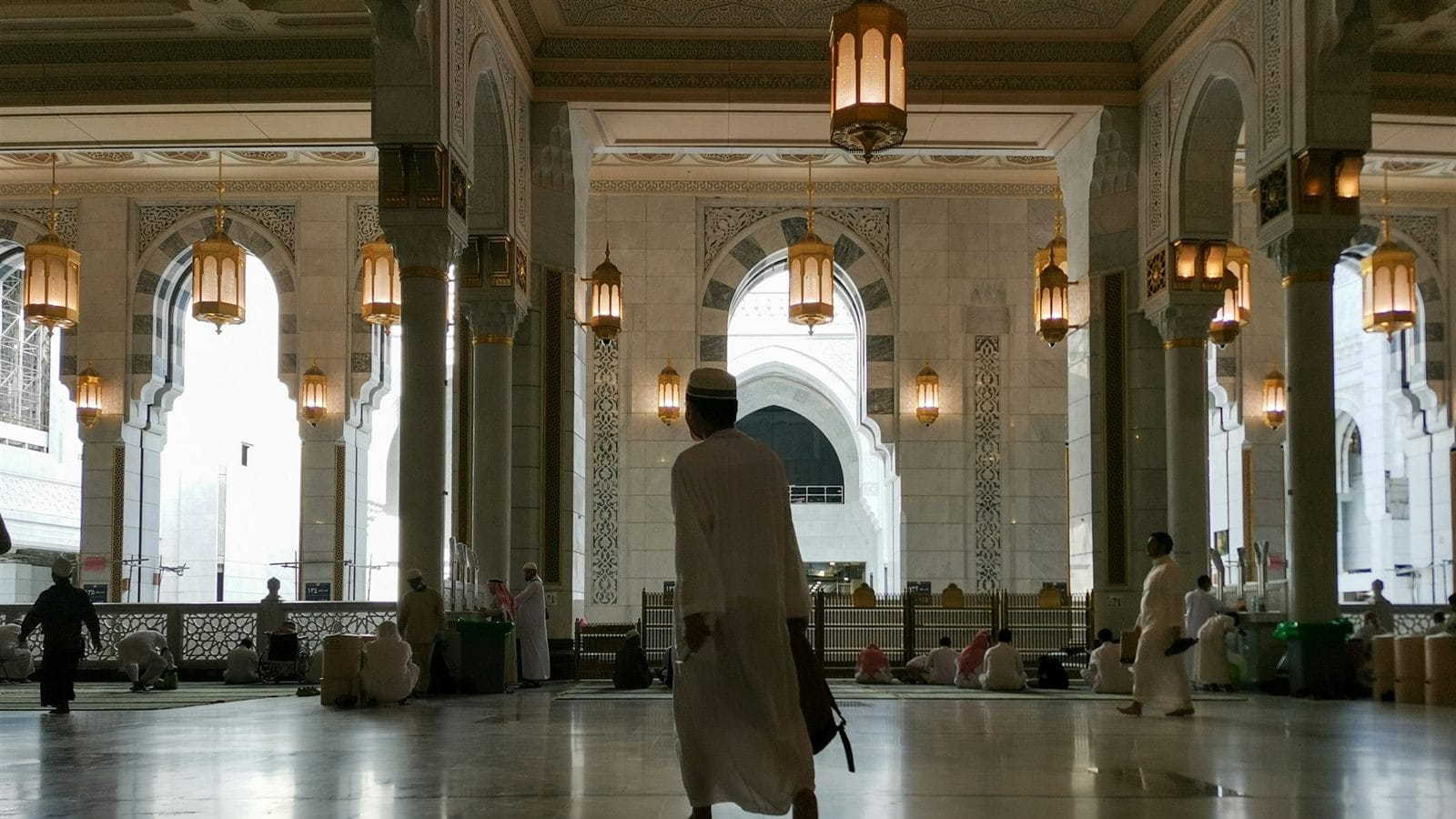Panduan Talbiyah Umroh: Waktu Mulai, Adab Melantunkan, dan Sampai Kapan Diteruskan