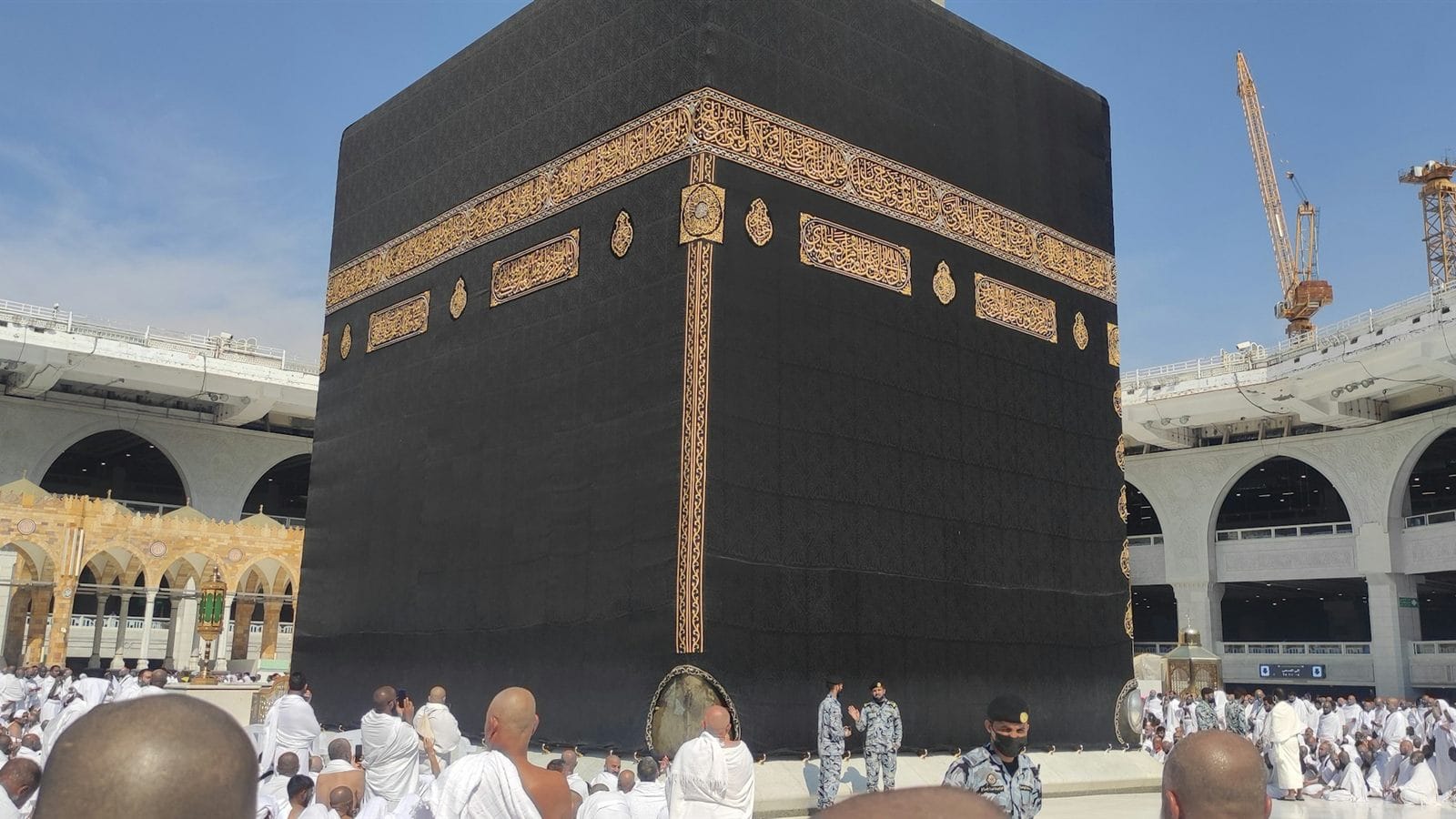 Kemenhaj dan OJK Bahas Rekening Penampungan Dana Jemaah: Apa Artinya bagi Calon Jemaah Umroh