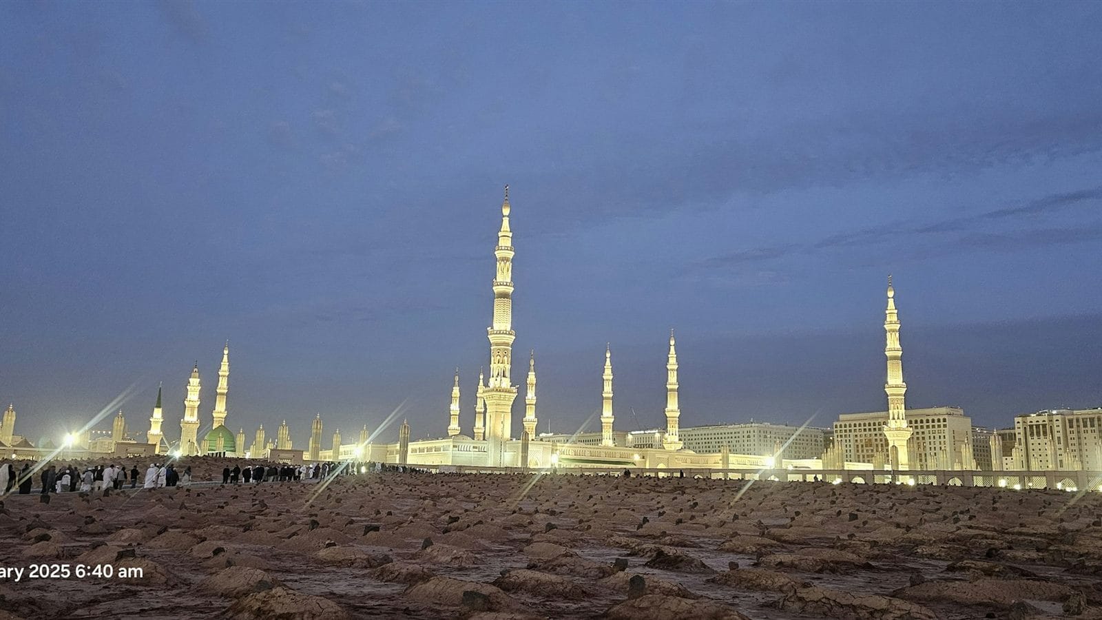 Mengatasi Jet Lag saat Umroh: Menyesuaikan Jam Tidur dengan Waktu Tanah Suci